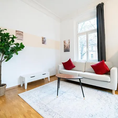 Fullhouse - Halle - Vs7 - 3 Beds - Nespresso Buitenkant foto