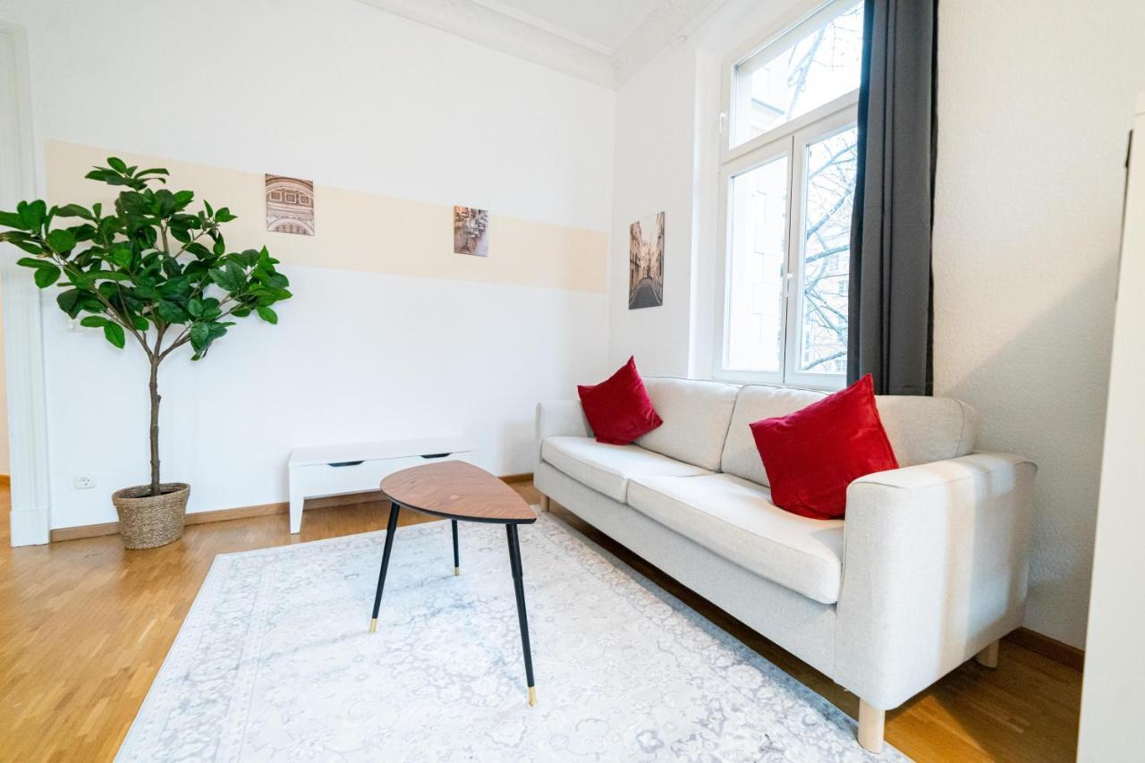 Fullhouse - Halle - Vs7 - 3 Beds - Nespresso *